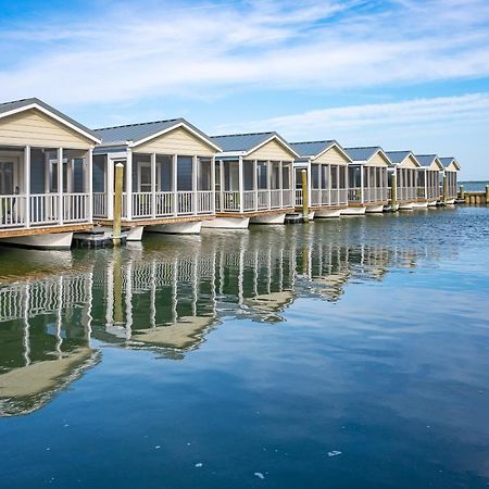 Blufin Bungalows & Marina Chincoteague Exteriör bild