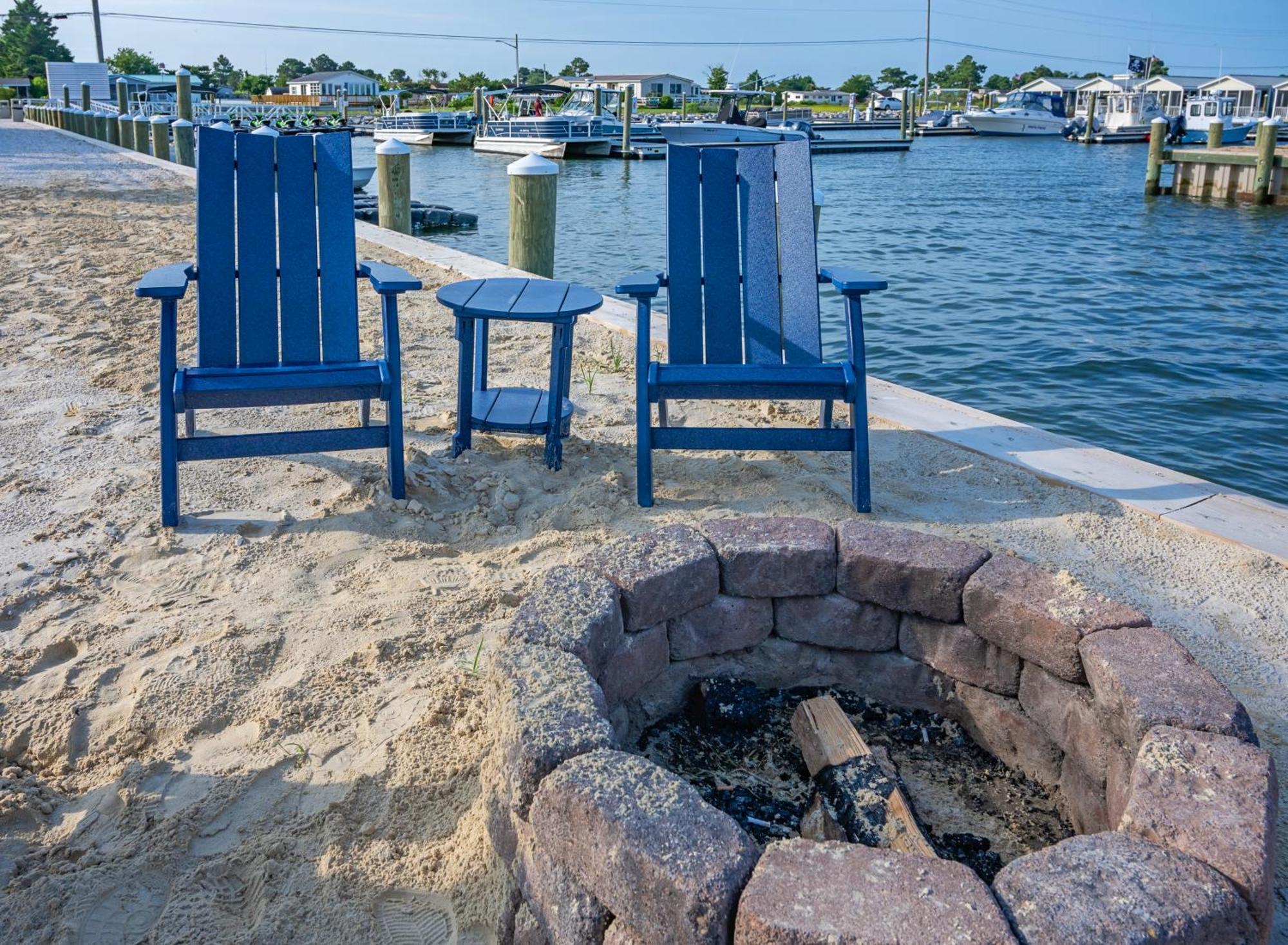 Blufin Bungalows & Marina Chincoteague Rum bild
