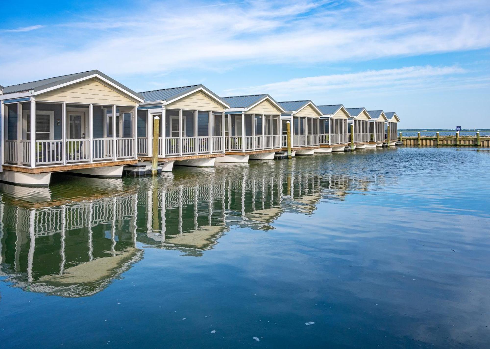 Blufin Bungalows & Marina Chincoteague Exteriör bild
